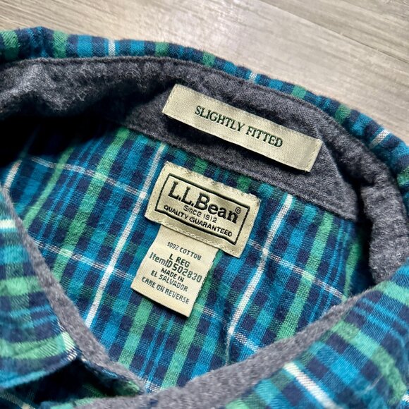 L.L. Bean Men's Flannel Shirt - Blue Plaid - Picture 3 of 5